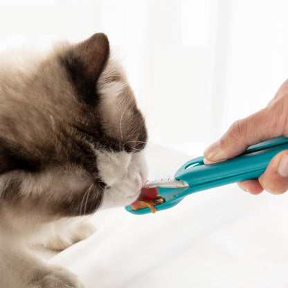 The Hot Cat Strip Spoon Feeder Squeezes Snack Pet Feeding Tools 1